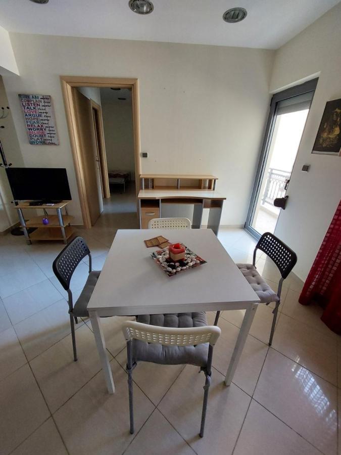 Fabulous Apartment In The Center Of Alexandroupolis Exterior photo
